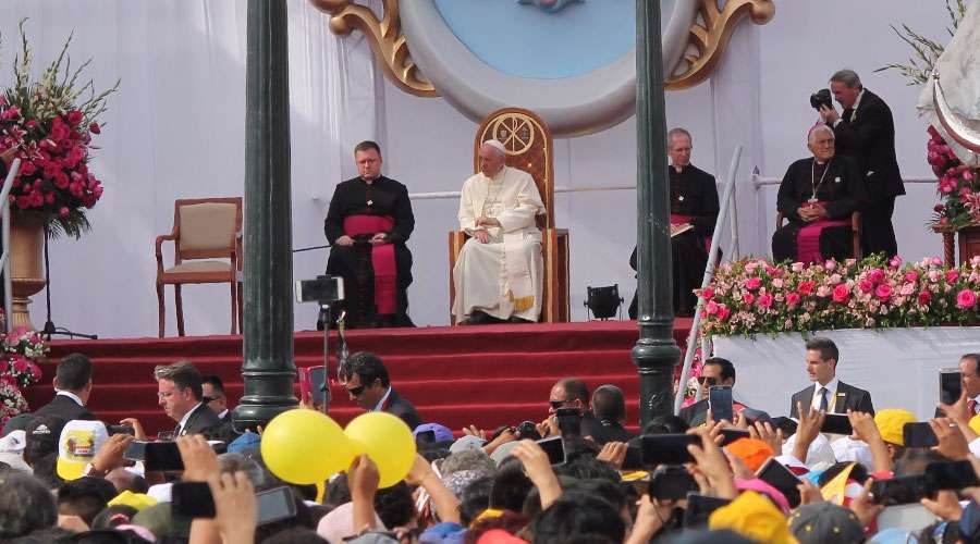 Papa francisco en la celebración mariana en Trujillo